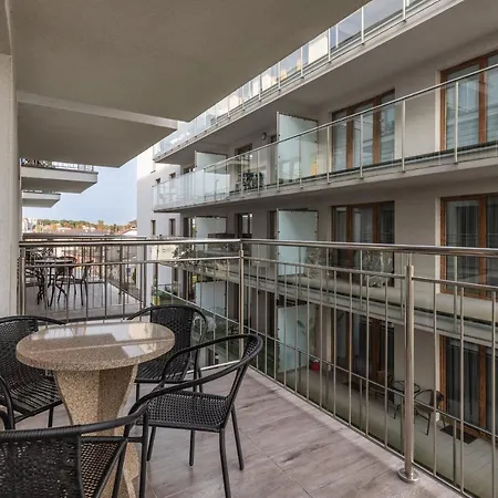 Kapitanski Mostek Apartments Kolobrzeg By Noclegi Renters Exterior photo