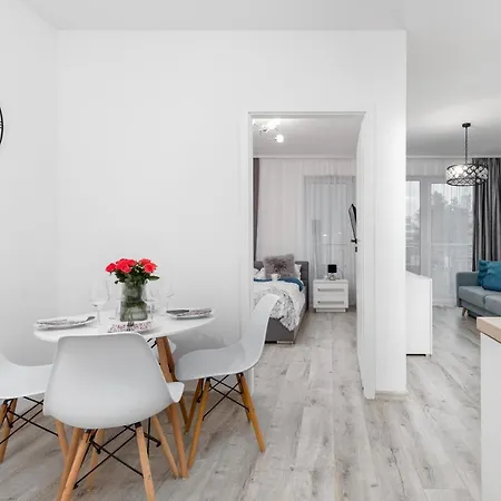 Kapitanski Mostek Apartments Kolobrzeg By Noclegi Renters Exterior photo