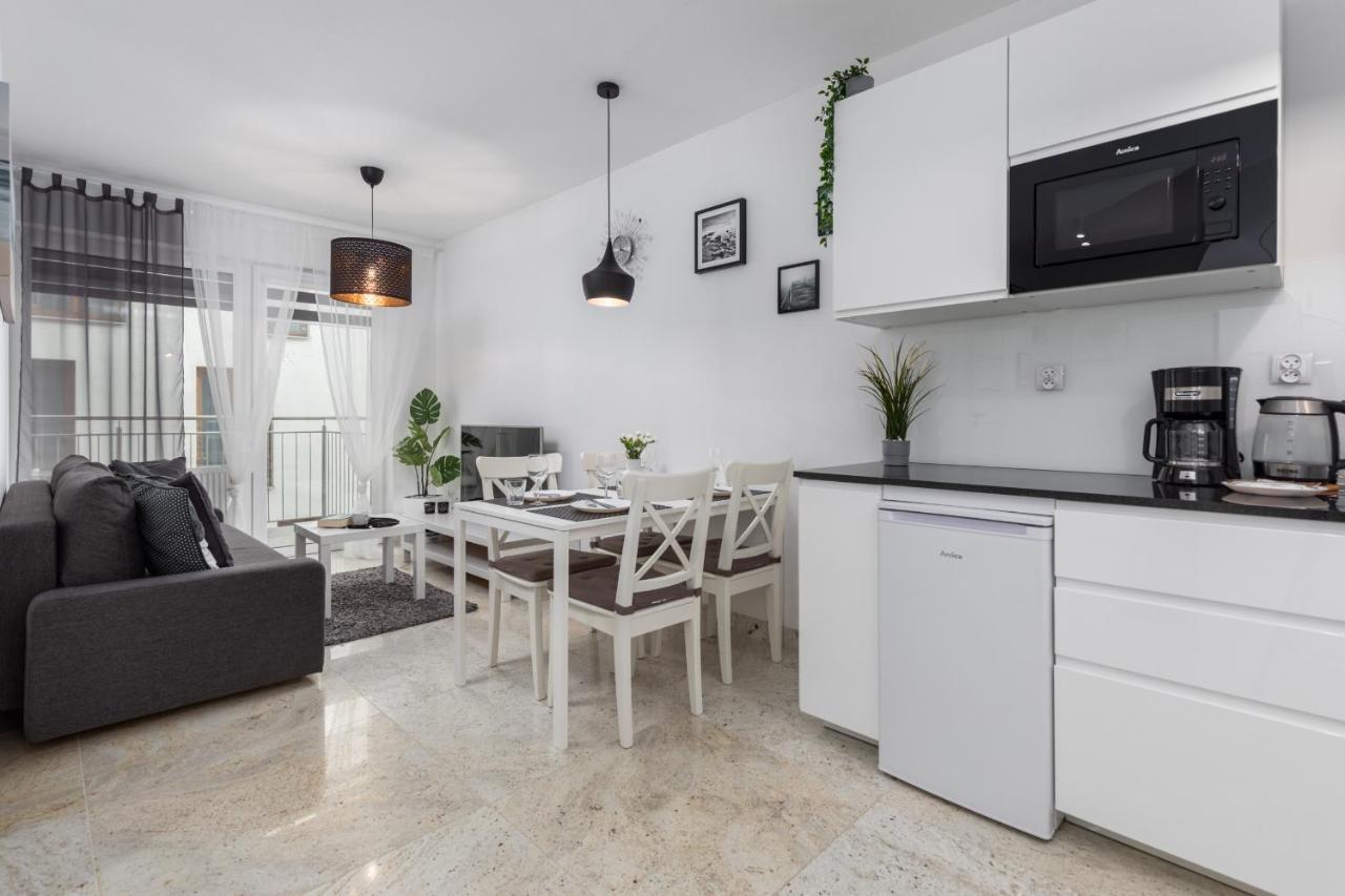Kapitanski Mostek By Renters *