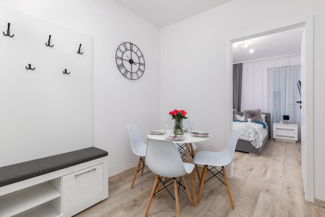 Kapitański Mostek By Renters *
