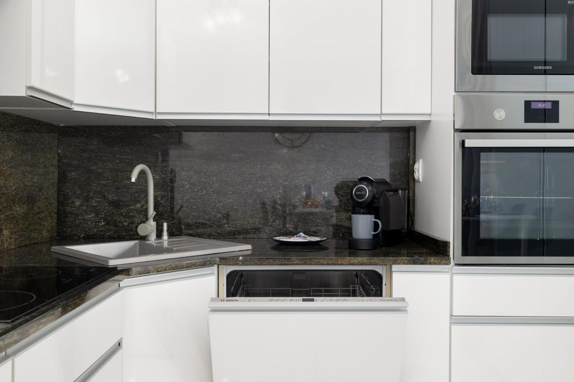 Kapitanski Mostek By Renters